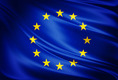 Das Bild zeigt die Europaflagge mit goldenen Sternen auf blauem Grund
