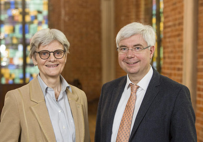 Präsidentin Edda Bosse und Schriftführer Bernd Kuschnerus der Bremischen Evangelischen Kirche
