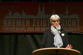 Präsidentin Edda Bosse hält eine Rede für die Aktion "Bremen zeigt Gesicht!"