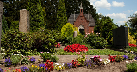 Der Friedhof mit einer Kapelle.