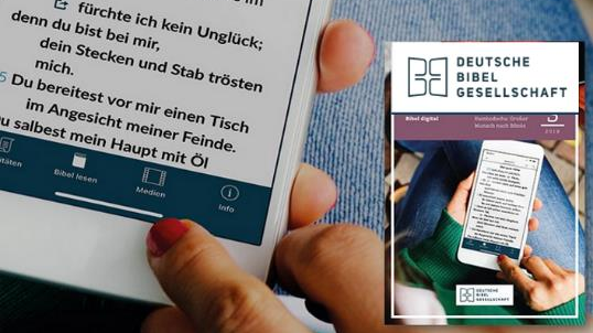 Die Bibel auf dem Smartphone lesen.