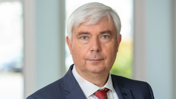 Das Foto zeigt Schrifgtführer Pastor Bernd Kuschnerus