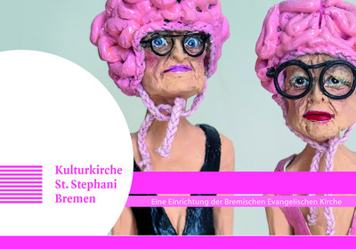 Zwei künstlerische Figuren mit pinken, haarähnlichen Strukturen und Brillen. Die Figuren haben ausdrucksvolle Gesichter und tragen schwarze und pinke Kleidung. Im Hintergrund sind grafische Elemente und Text, der die Kulturkirche St. Stephani in Bremen erwähnt.