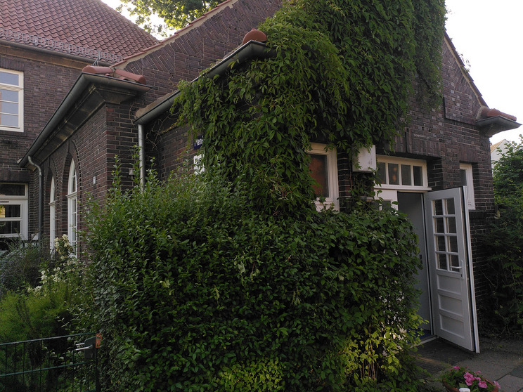 Kapelle Eingang Juni 2026