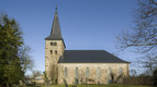 Kirche mit Friedhof